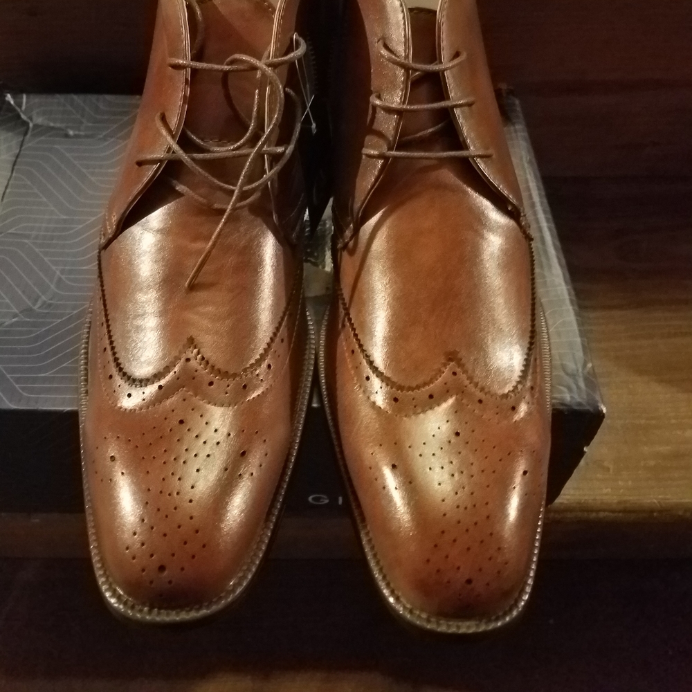 Mens shoes size 12